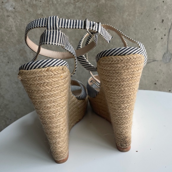 Victoria's Secret Wedges - Picture 2 of 7